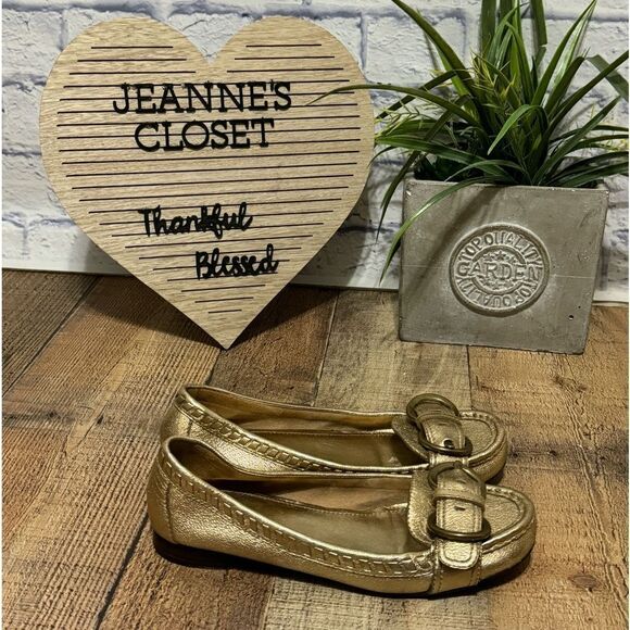 Coach Cadet Gold Metallic Leather Loafer Slip-on Flat w/ Buckle sz 7.5 - Picture 1 of 8